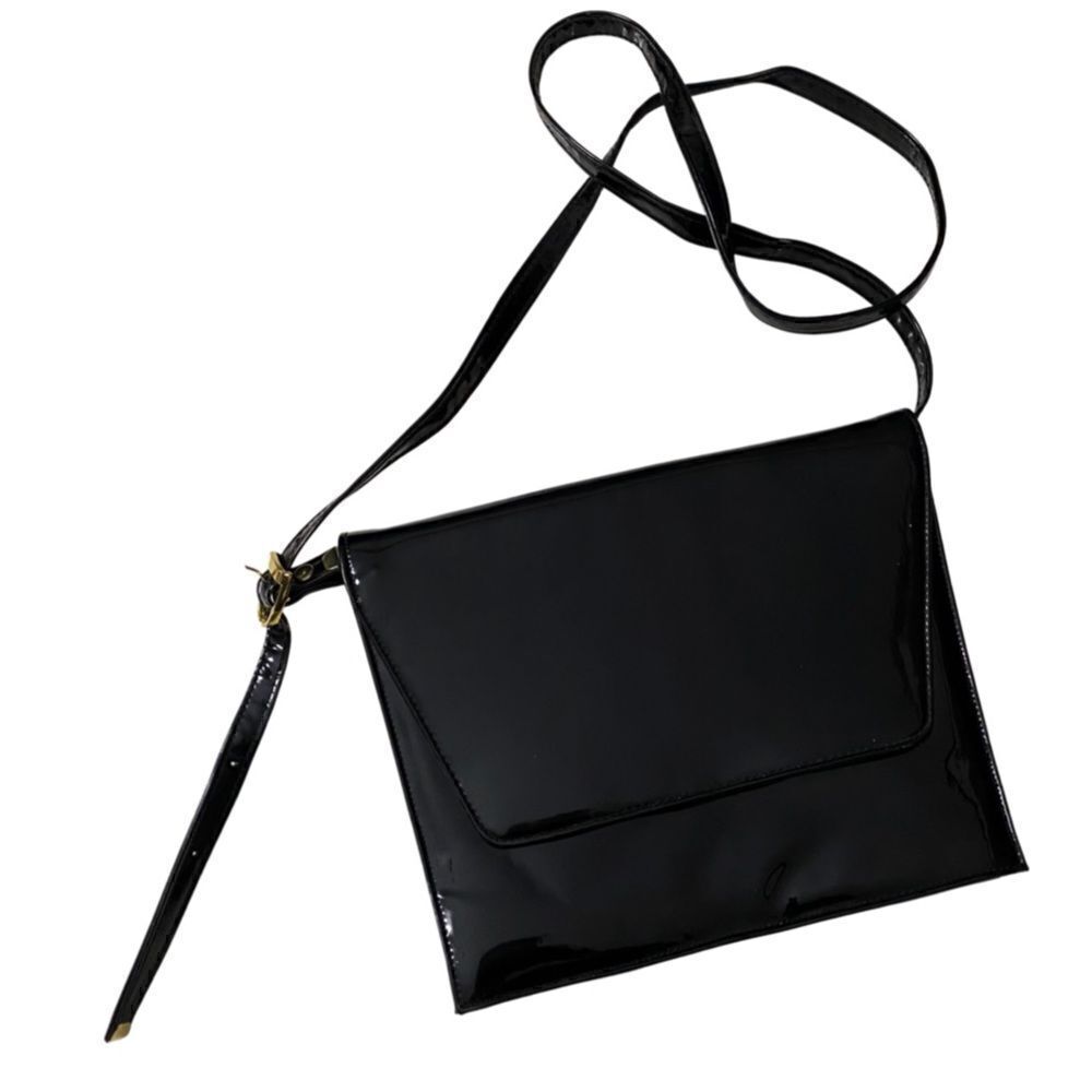 True Vintage 1960’s Mod Trapezoid Shaped Patent Vintage Clutch Crossbody Handbag